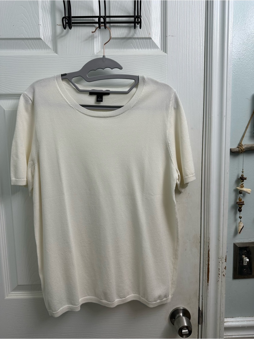 Ann Taylor Women’s  Crew Neck Short Sleeve Sweater-Cream